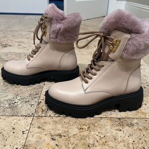 Desa women’s  winter ankle bootie